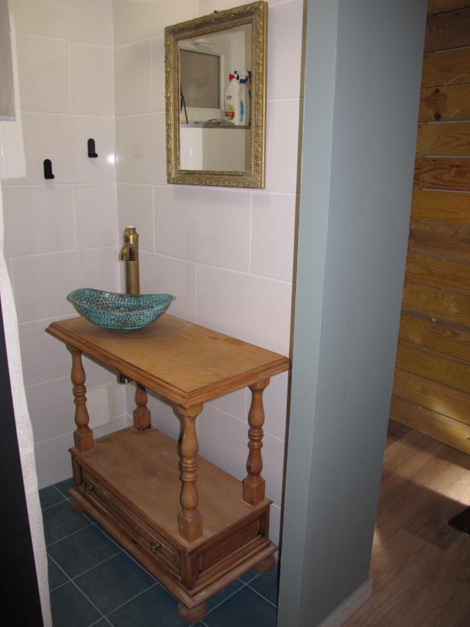 Appartement T1 Bis Cosy Avec Patio 17 Bis Tourbes Exterior photo