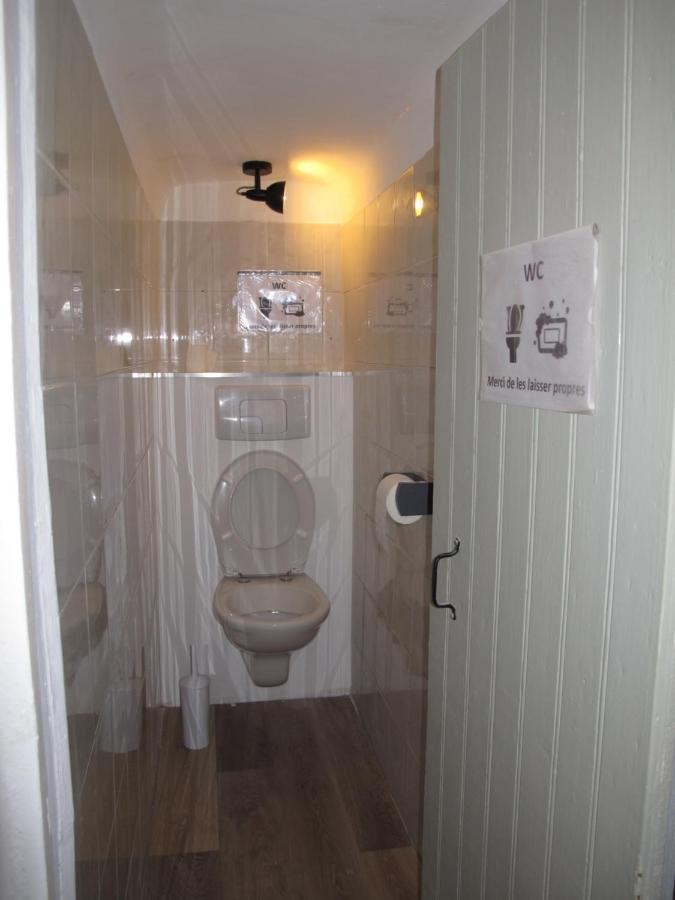 Appartement T1 Bis Cosy Avec Patio 17 Bis Tourbes Exterior photo