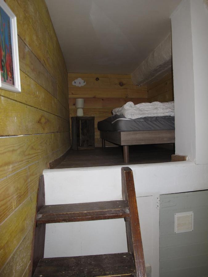 Appartement T1 Bis Cosy Avec Patio 17 Bis Tourbes Exterior photo